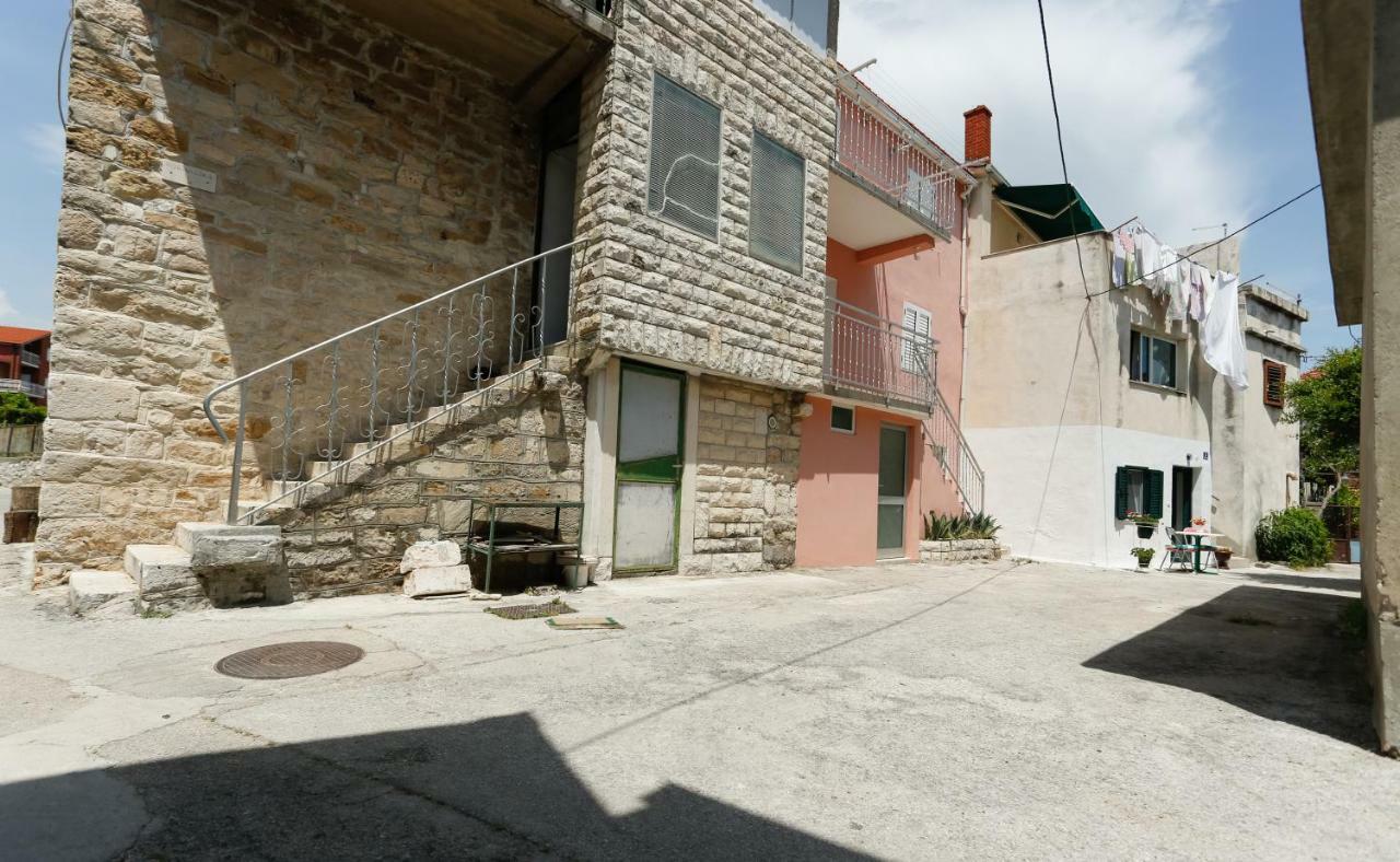 Apartment Sunce Kastela Exterior photo